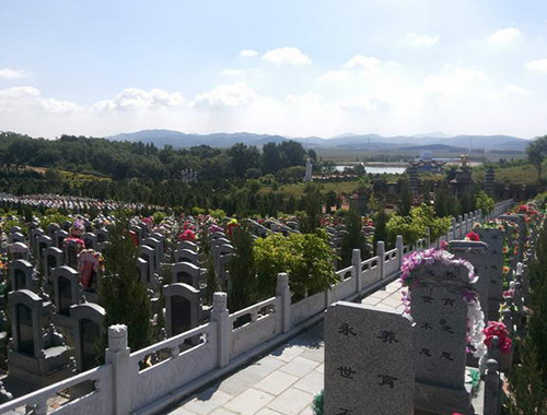 沈阳骏龙泉墓园地理风水优势